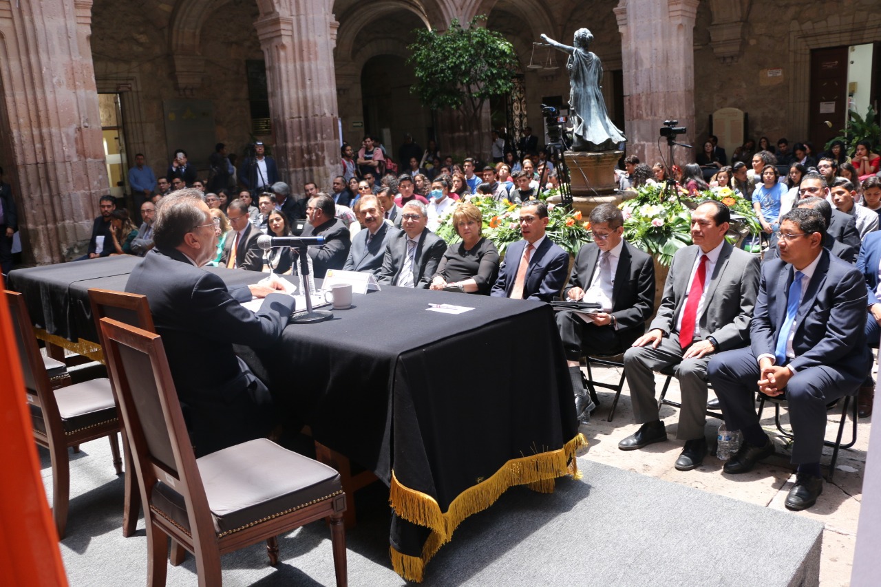 Imparte Magdo. Leonel Castillo conferencia “Ética Judicial”.  