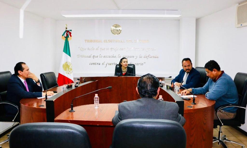 ORDENA TRIBUNAL ELECTORAL AL PAN, QUE REPONGA EL PROCEDIMIENTO DE BAJA DE MILITANTES