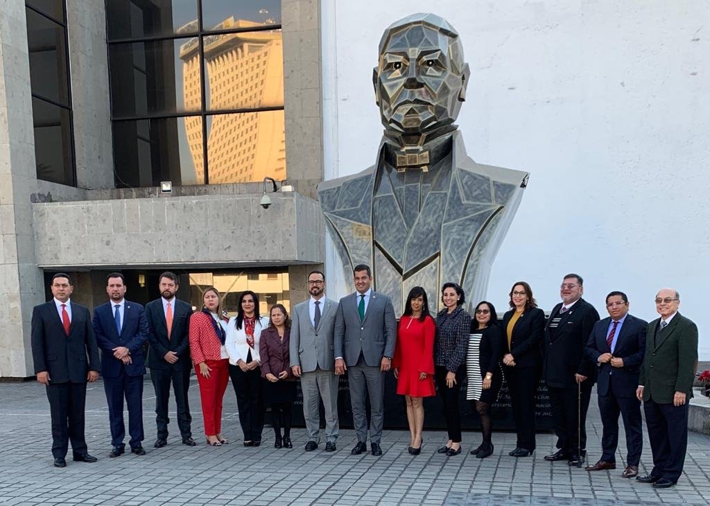 La Magistrada Alma Bahena Villalobos e integrantes de la Asociación de Tribunales Electorales de la República Mexicana A.C. (ATERM) presentaron una iniciativa político-electoral 