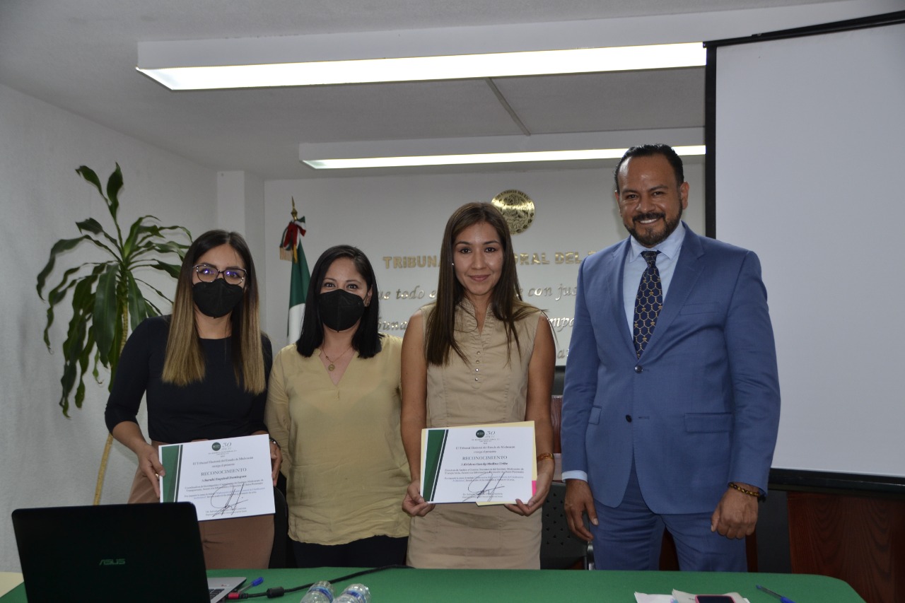 RECIBE PERSONAL DEL TEEM, CAPACITACIÓN EN CLASIFICACIÓN ARCHIVÍSTICA